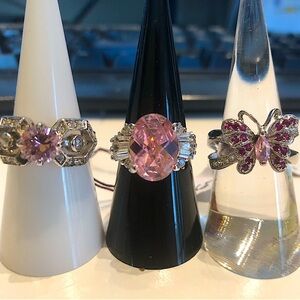 Gorgeous Pink Crystal Ring Set.